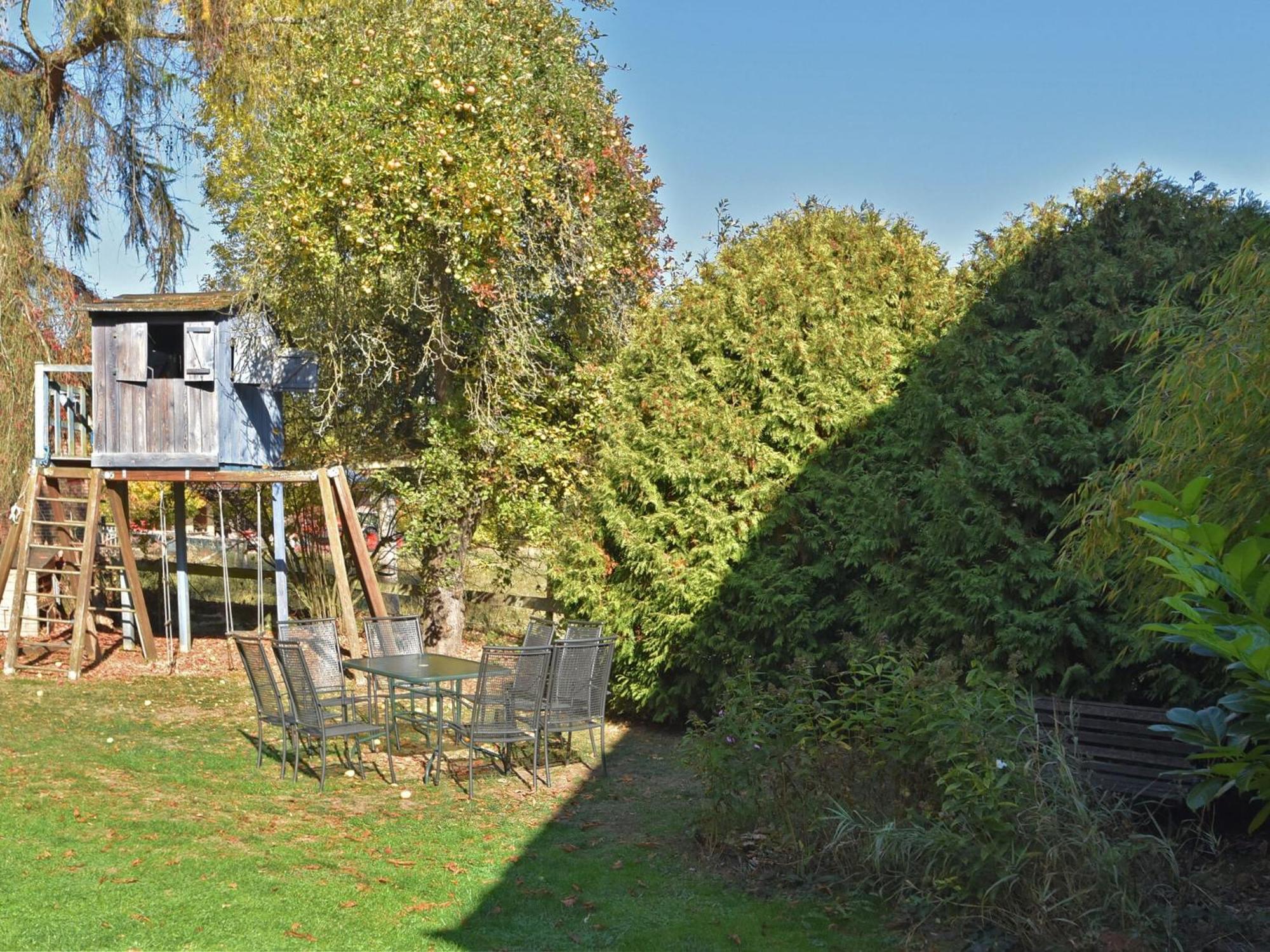 Spacious Holiday Home In Hesse With Garden 발트에크 외부 사진