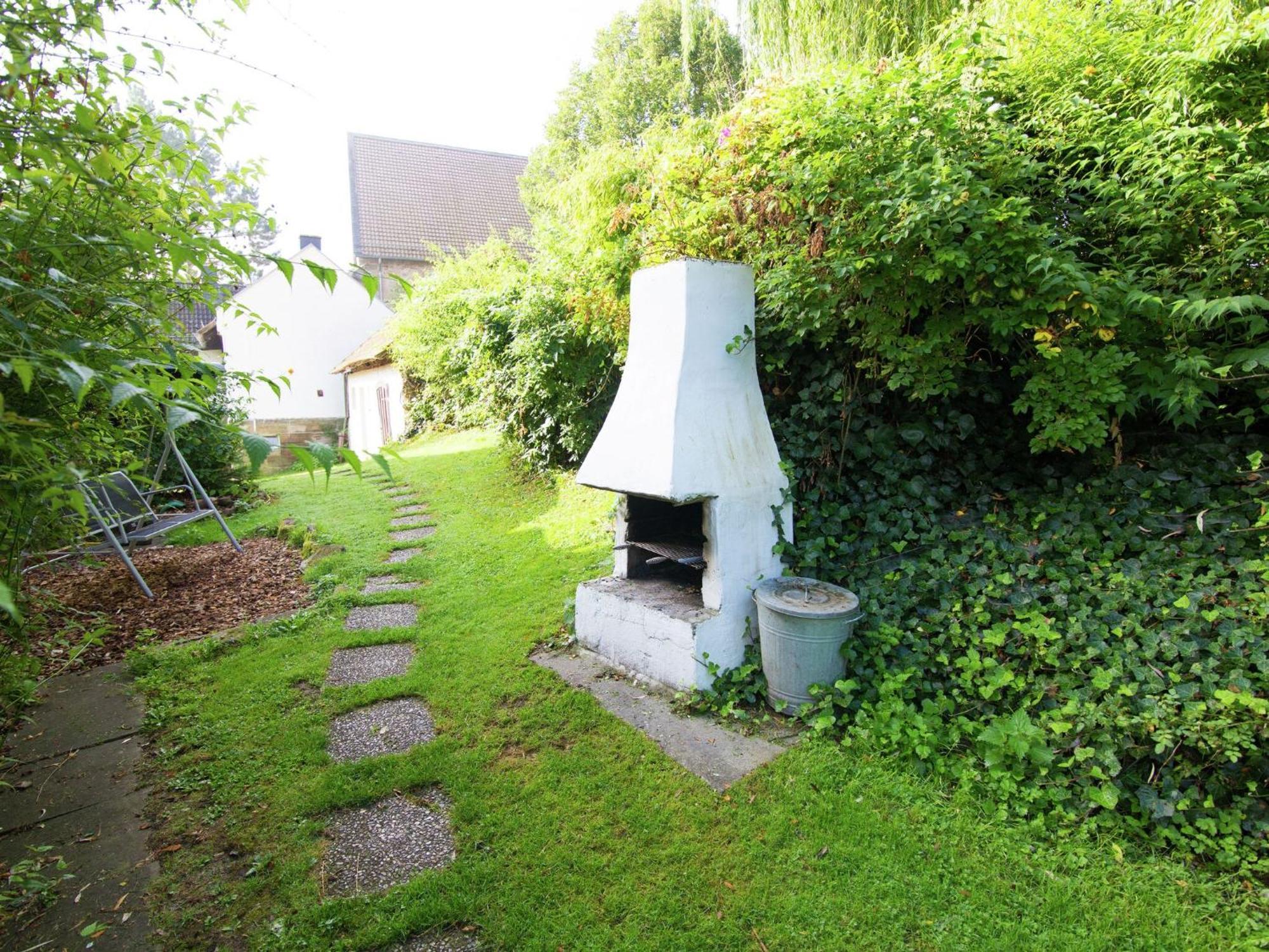 Spacious Holiday Home In Hesse With Garden 발트에크 외부 사진